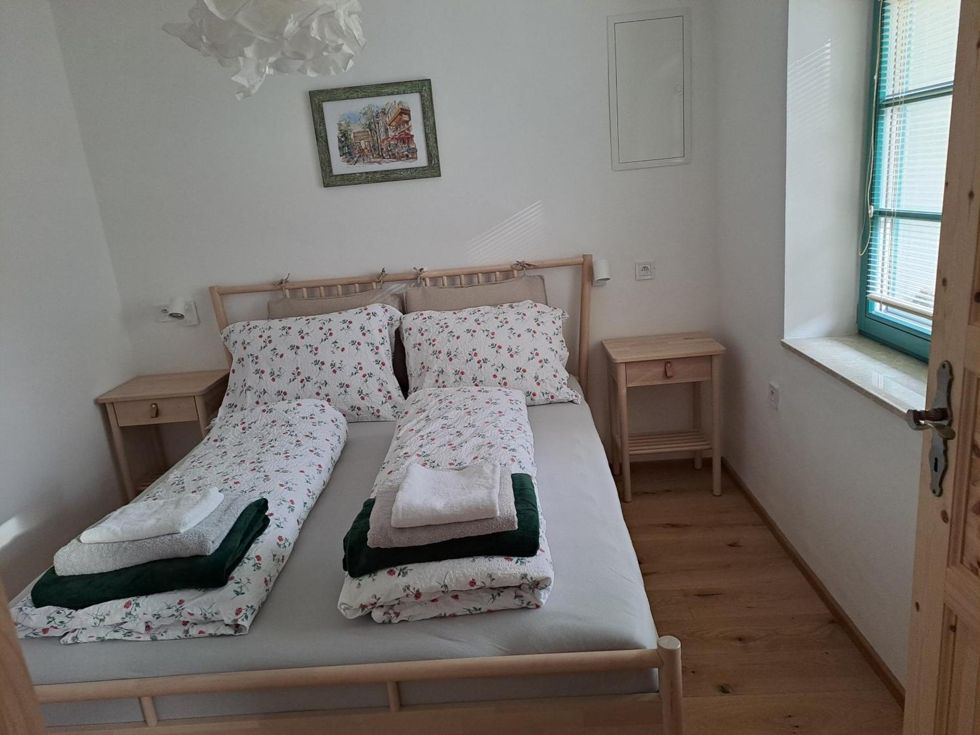 Mirabelka Rakvice Apartment Luaran gambar