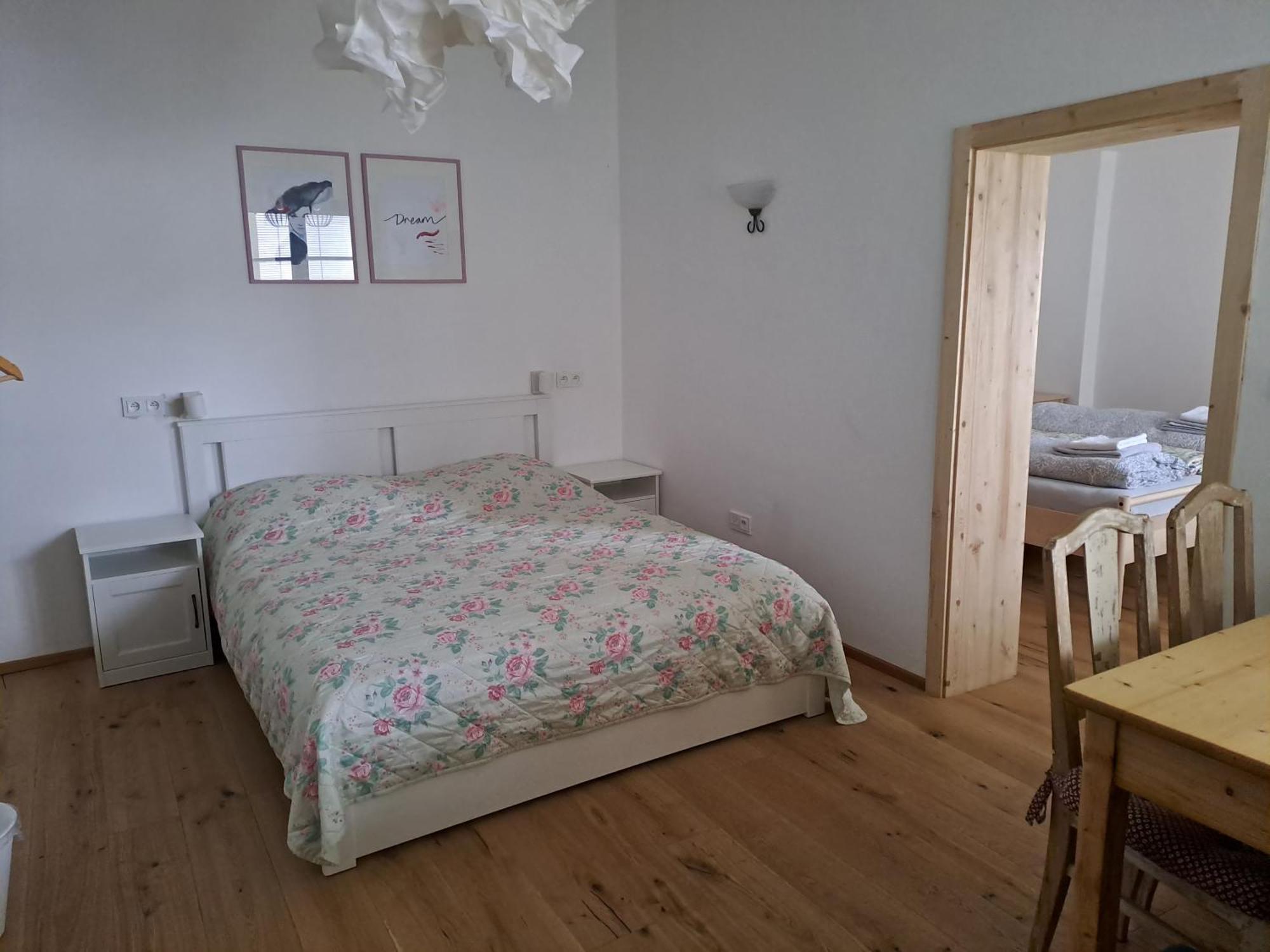 Mirabelka Rakvice Apartment Luaran gambar